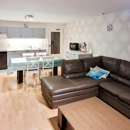 Paradis Zeedijk 4 *